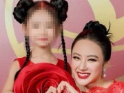 Đời sống Showbiz - Gia đình con gái nuôi Angela Phương Trinh gửi đơn lên công an