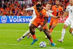 Bóng đá - Video bóng đá Hà Lan - Đức: Sức mạnh đáng sợ của Brobbey (Nations League)