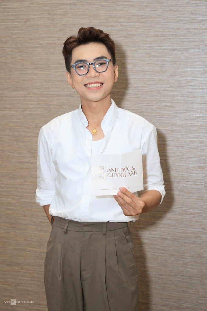 Diễn viên Minh Dự làm phù rể cho Anh
Đức tại lễ rước dâu hôm 6/9.