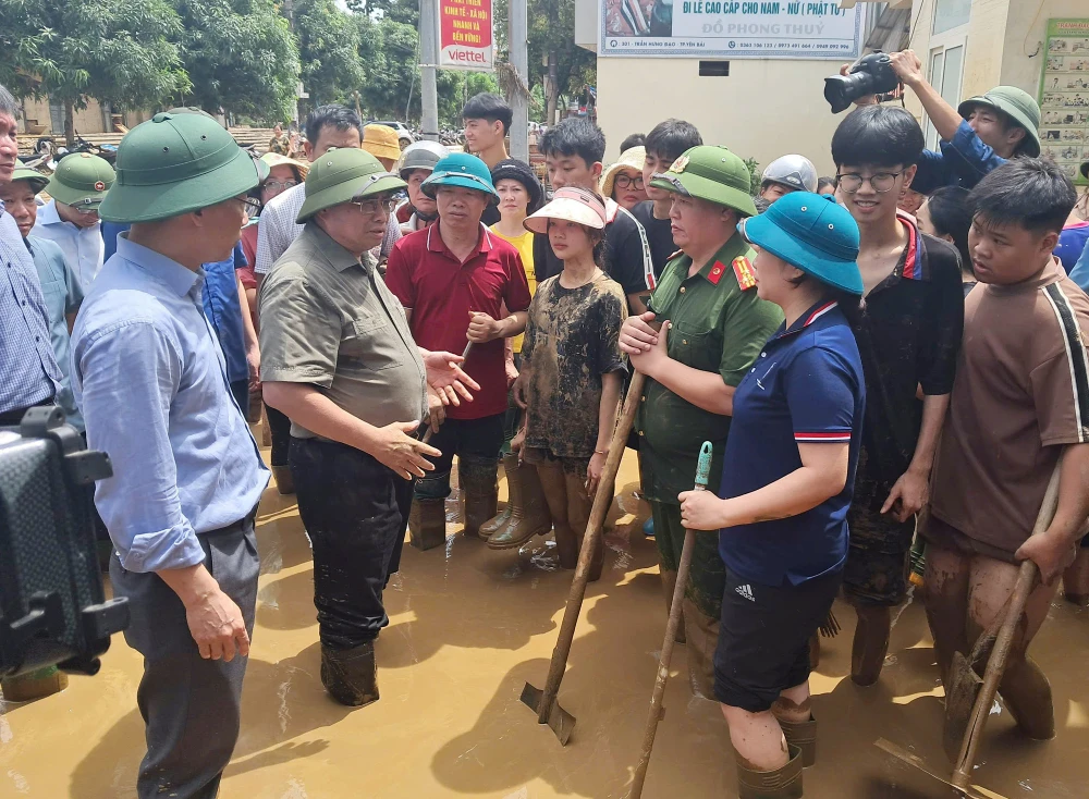 Thủ tướng Phạm Minh Chính chỉ đạo trực tiếp công tác ứng phó mưa lũ tại Yên Bái