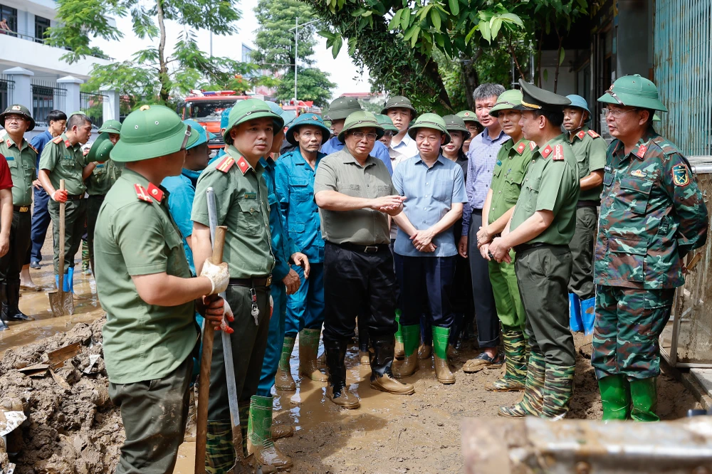 Thủ tướng Phạm Minh Chính chỉ đạo trực tiếp công tác ứng phó mưa lũ tại Yên Bái