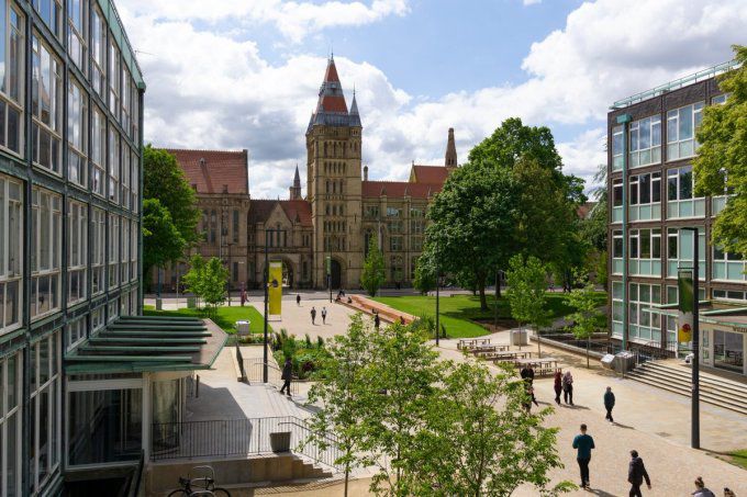 Khuôn viên Đại học Manchester, Anh. Ảnh: The University of Manchester Fanpage