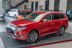 Tin tức ô tô - Đánh giá Mitsubishi Outlander, xe gia đình trong tầm giá dưới 1 tỷ đồng