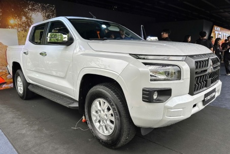 Chi tiết bản thấp nhất của Mitsubishi Triton vừa ra mắt, giá 655 triệu...