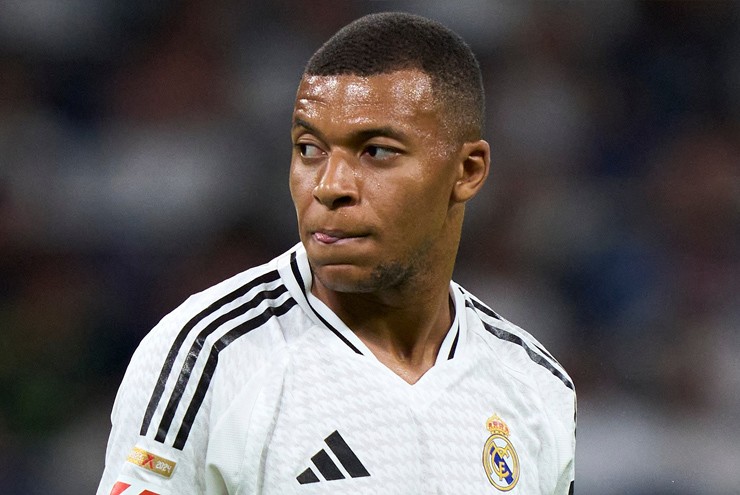 Mbappe không còn là người của PSG, nhưng anh vẫn chưa giải quyết xong mâu thuẫn với gã khổng lồ bóng đá Pháp