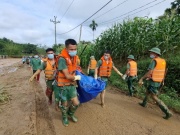 Tin tức trong ngày - Đau thương Làng Nủ: 'Không phải đâu, bố mẹ tôi làm sao mà chết như thế được'