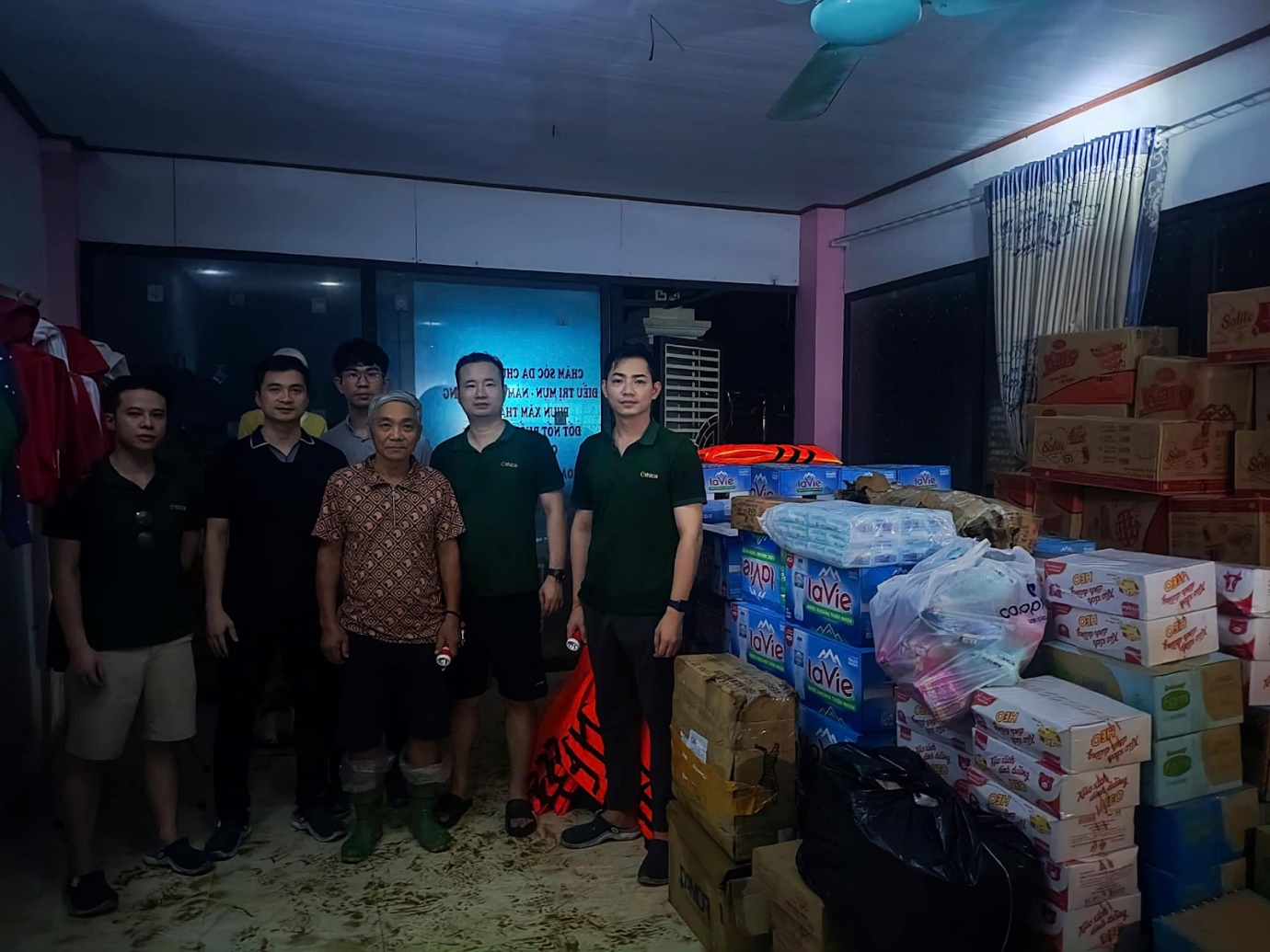 Thẩm mỹ viện Ethics chung tay hỗ trợ người dân trong mưa lũ sau bão Yagi - 4