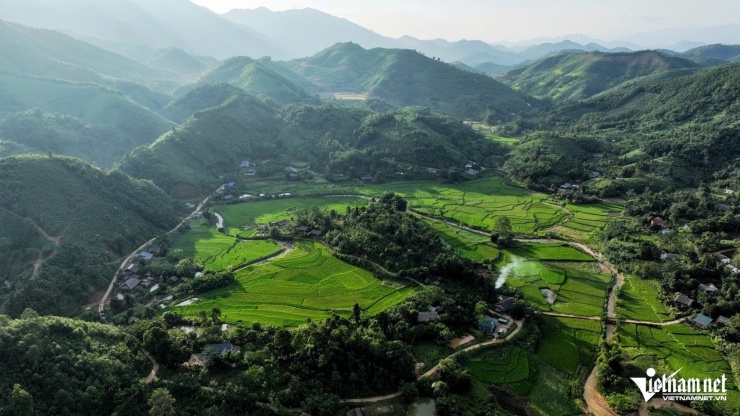 Chính quyền huyện Bảo Yên (Lào Cai) đã khảo sát khu đất rộng khoảng 5ha, cách thôn Làng Nủ 3km (xuôi về phía hạ lưu) để làm khu tái định cư sau trận lũ quét kinh hoàng vừa qua. Ảnh: Thạch Thảo