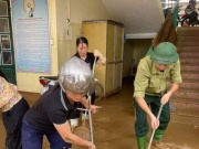 Giáo dục - du học - Làng Nủ sau lũ quét: Còn 8 học sinh bị thương, thầy cô oằn mình dọn bùn đất