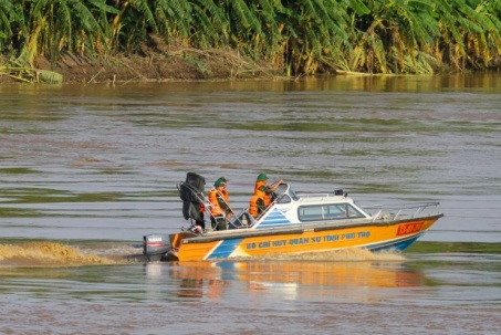 Chiến dịch tìm kiếm quy mô lớn trên sông Hồng, hy vọng tìm thấy nạn nhân vụ sập cầu