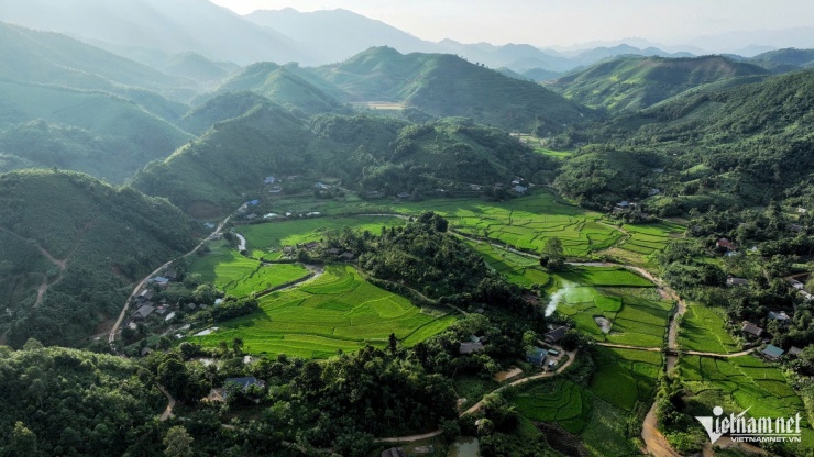 Thảm kịch Làng Nủ: Gọi tên con gái trong vô vọng, vợ gào khóc tìm chồng