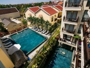 Kinh doanh - Thêm khách sạn Hội An được ngân hàng rao bán