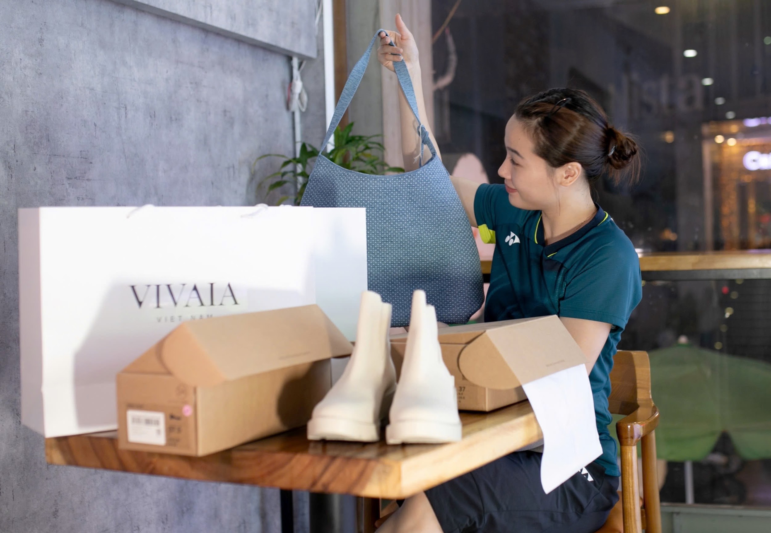 Hoa khôi cầu lông số 1 Việt Nam bị chinh phục bởi giày Vivaia&nbsp;