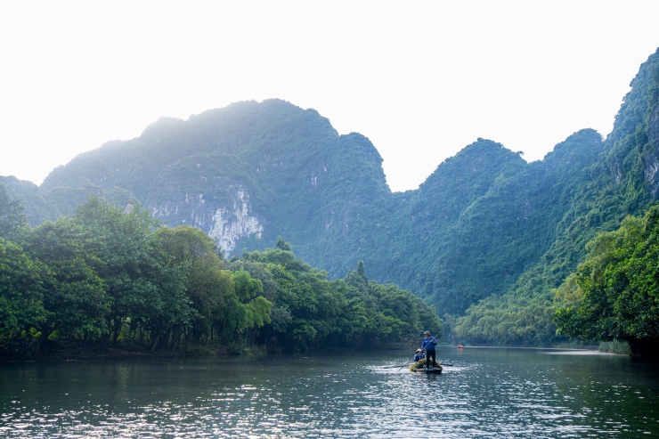 Tràng An trở lại, mang theo tấm lòng của người lái đò