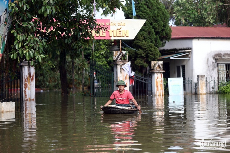 Hà Nội: Gần 30 nghìn người vẫn phải sơ tán sau bão Yagi