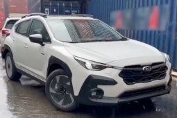 Subaru Crosstrek thế hệ mới lộ diện tại Việt Nam