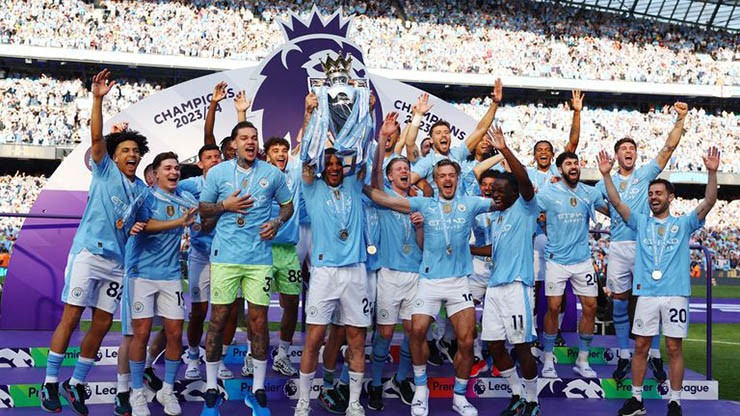 Man City liên tiếp gặt hái thành công những năm qua