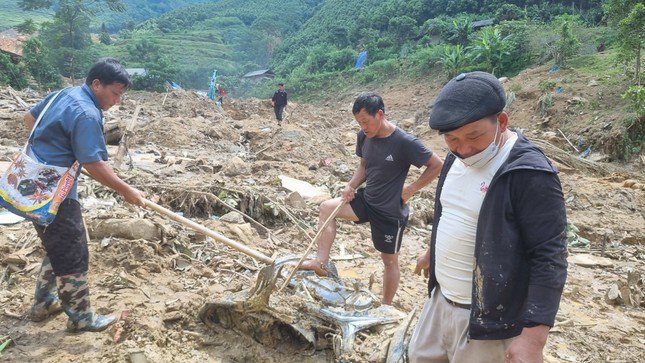 Người hùng trong trận lũ quét ở Bắc Hà: Cứu 5 người thoát chết