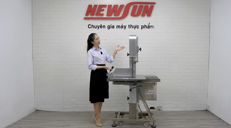 Máy cưa xương công nghiệp J350 phù hợp với các cơ sở chế biến thực phẩm đông lạnh quy mô lớn