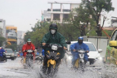 Mưa lớn, Đà Nẵng cho học sinh nghỉ học