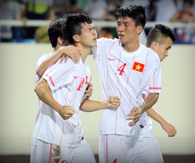 Công Phượng ăn mừng bàn thắng vào lưới U19 Úc năm 2014 ở Mỹ Đình.