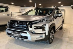 Giá xe Mitsubishi Xpander Cross tháng 9/2024, hỗ trợ 100% lệ phí trước bạ