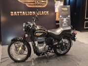 Thế giới xe - Xế nổ Royal Enfield Bullet 350 ra bản “Tiểu đoàn Đen”, giá nhỉnh 51 triệu đồng