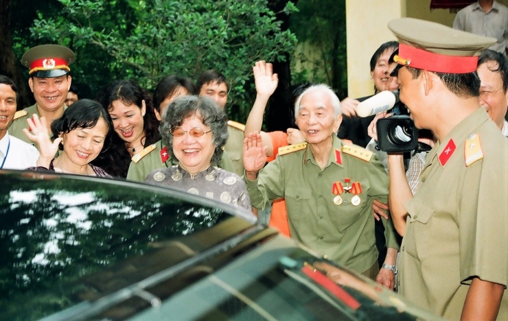 Phu nhân Đại tướng Võ Nguyên Giáp yên nghỉ tại Vũng Chùa - Đảo Yến