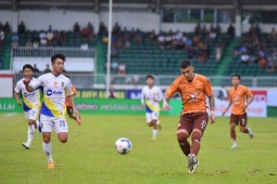 Bóng đá - Trực tiếp bóng đá HAGL - SLNA: Thanh Sơn lập công, ấn định tỷ số (V-League) (Hết giờ)