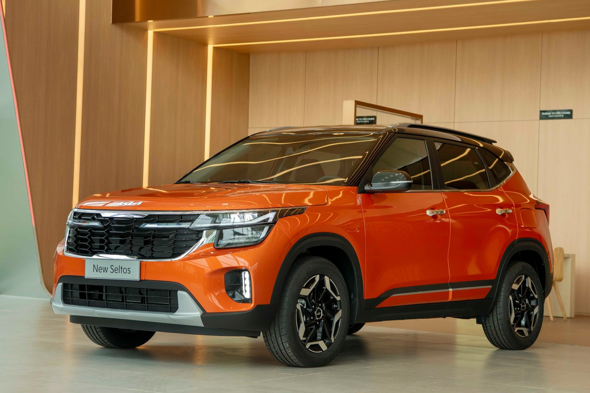 Kia Seltos 2024 có gì nổi bật để "đấu" Mitsubishi Xforce? - 1