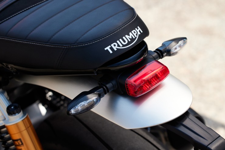 Mê mẩn bộ đôi xế nổ 2025 Triumph Speed Twin 1200 mới ra mắt - 7