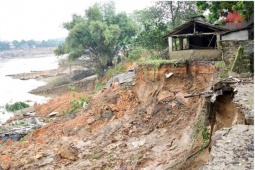 Tin tức trong ngày - Vĩnh Phúc sơ tán dân, công bố khẩn cấp về tình hình sông Lô