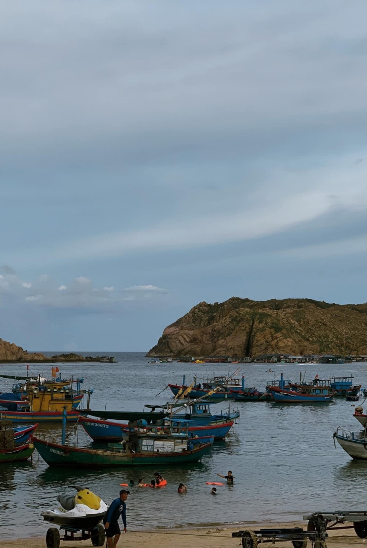 Bình yên làng chài.