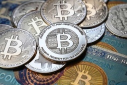 Bitcoin lên đỉnh 1 tháng, loạt tiền ảo cũng tăng giá mạnh