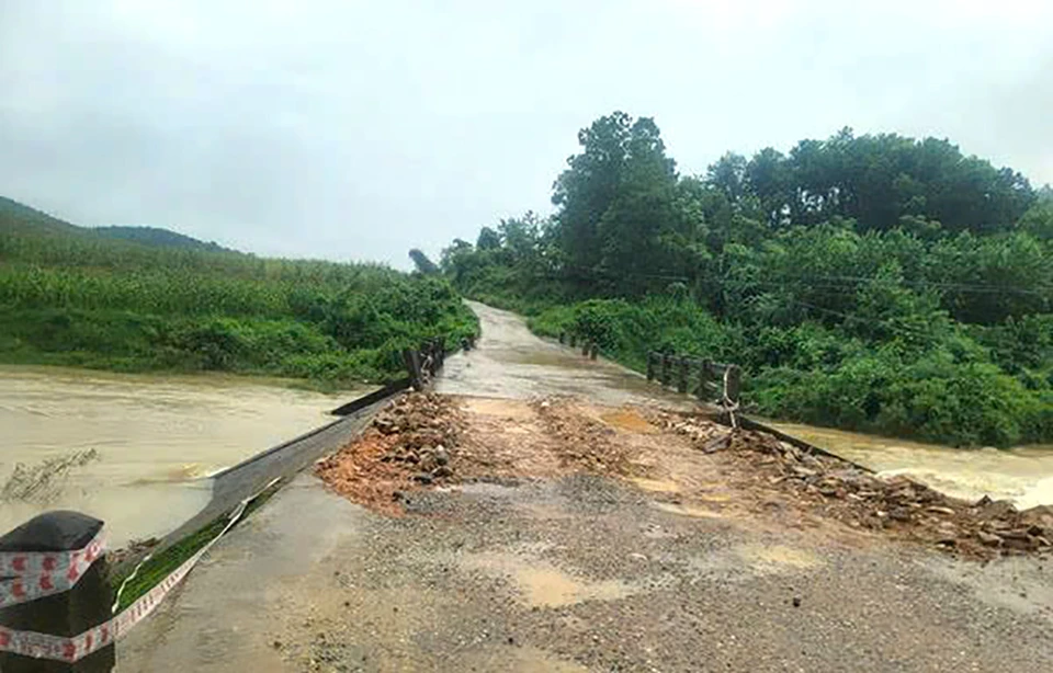 Ngập lụt tàn phá Thường Xuân, hàng trăm hộ dân khẩn cấp di dời