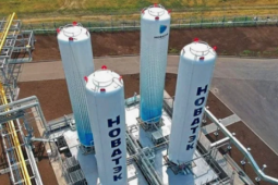 Thế giới - Lâm vào thế bí, gã khổng lồ năng lượng Nga Novatek đình chỉ 2 dự án LNG lớn