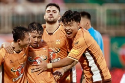 Bóng đá - &quot;Lính nhà bầu Đức&quot; &amp; Hà Tĩnh dẫn đầu V-League có phải chuyện lạ?