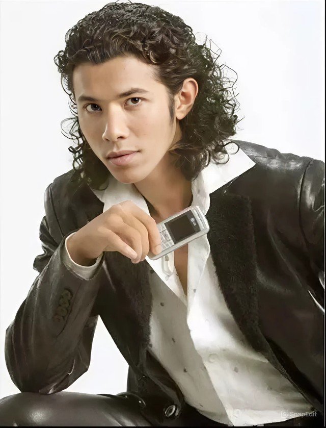 Ca sĩ Kasim Hoàng Vũ