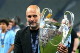 HLV Pep Guardiola là thủ phạm phá hủy bóng đá