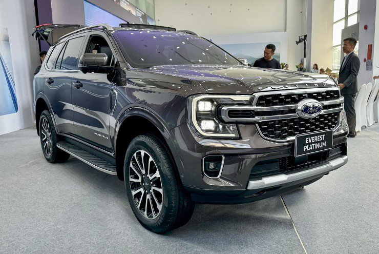 Bản cao nhất Ford Everest Platinum giá 1,54 tỷ đồng có gì đặc biệt? - 3