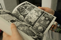 Bạn trẻ - Cuộc sống - Con trai kiện mẹ vì vứt bộ truyện tranh yêu thích