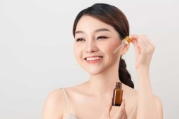 Ba loại serum thiết yếu để chống già