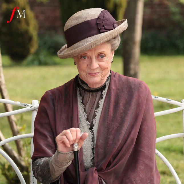 Maggie Smith trên màn ảnh, bà từng thắng 2 giải Oscar.