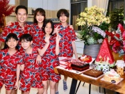 Đàn ông - Lý Hải mừng tuổi 56 bên vợ con, bạn bè ở biệt thự triệu đô