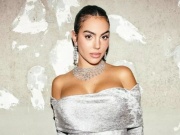 Thời trang - Bạn gái Ronaldo thu hút ở Paris Fashion Week