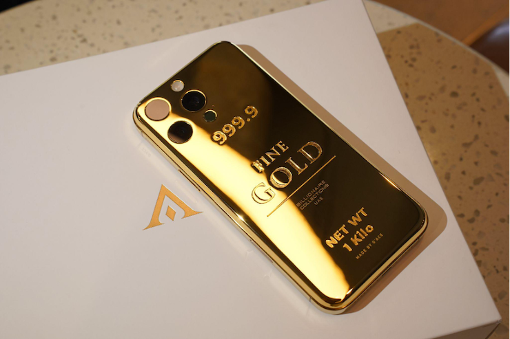 Xem thêm ảnh thực tế&nbsp;iPhone 16 Pro Max Gold Bar Signature.