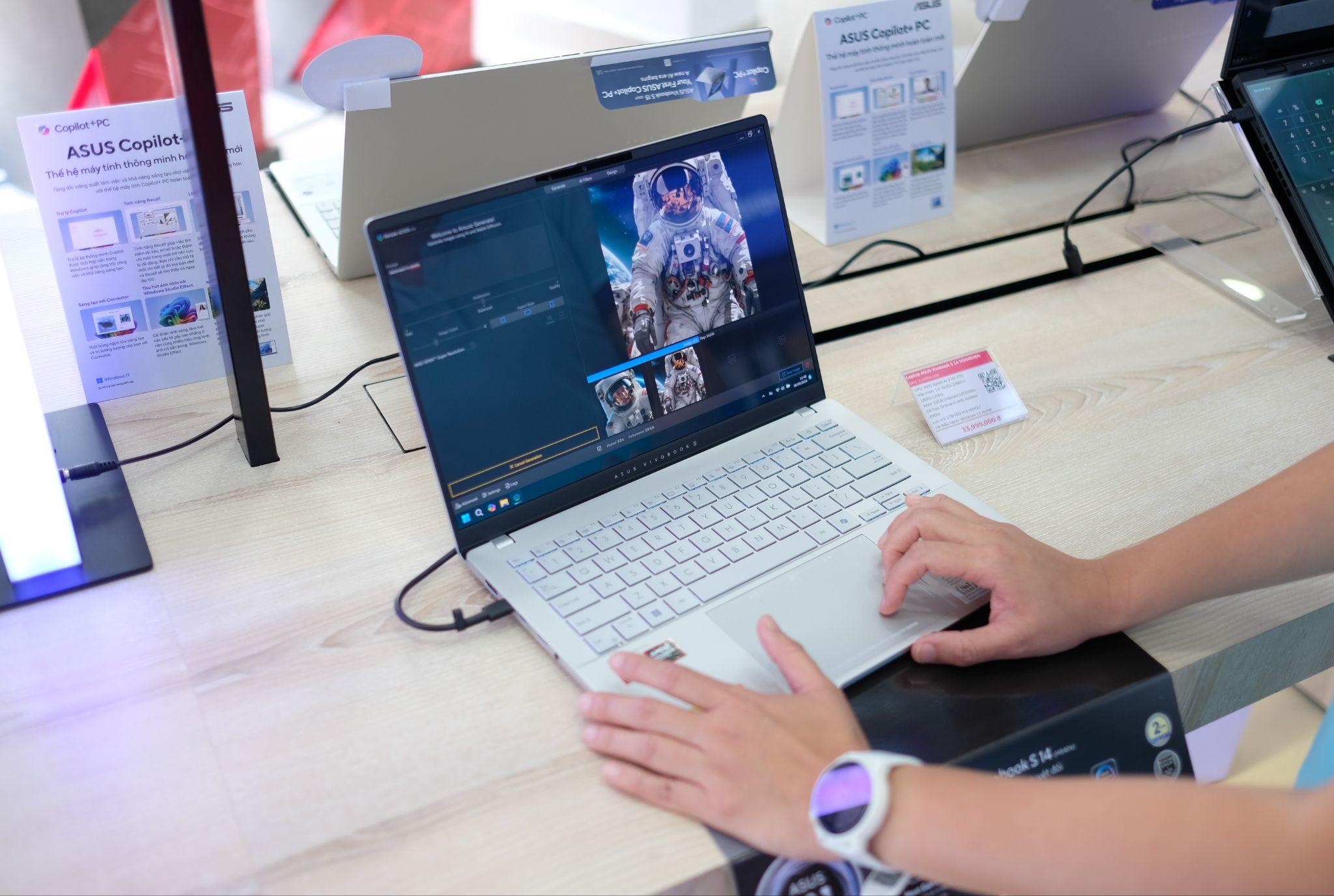 Máy tính xách tay tích hợp AI đang trở thành sự lựa chọn phổ biến của sinh viên.