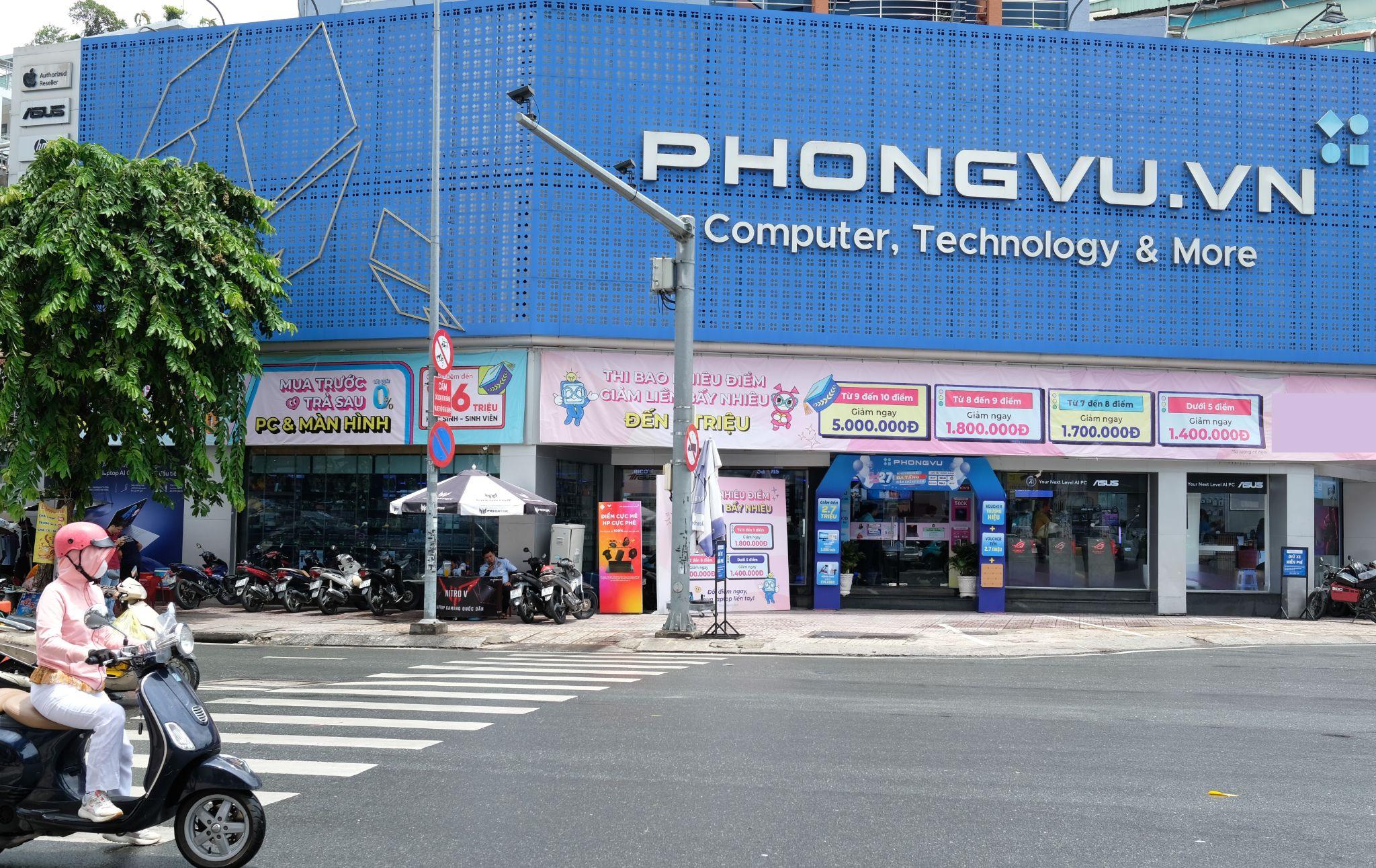 Cửa hàng Phong Vũ số 264 Nguyễn Thị Minh Khai, phường Võ Thị Sáu, quận 3, Thành phố Hồ Chí Minh.