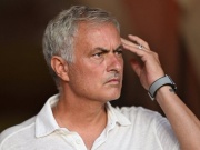 Mourinho mở laptop tố trọng tài bắt sai, mỉa mai VAR ở Thổ Nhĩ Kỳ