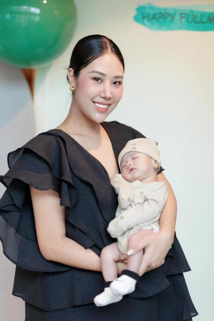Hậu sinh nở, vợ kém 37 tuổi của Quang Minh lấy lại vóc dáng thon thả, chuẩn "gái 1 con mòn con mắt" - 6
